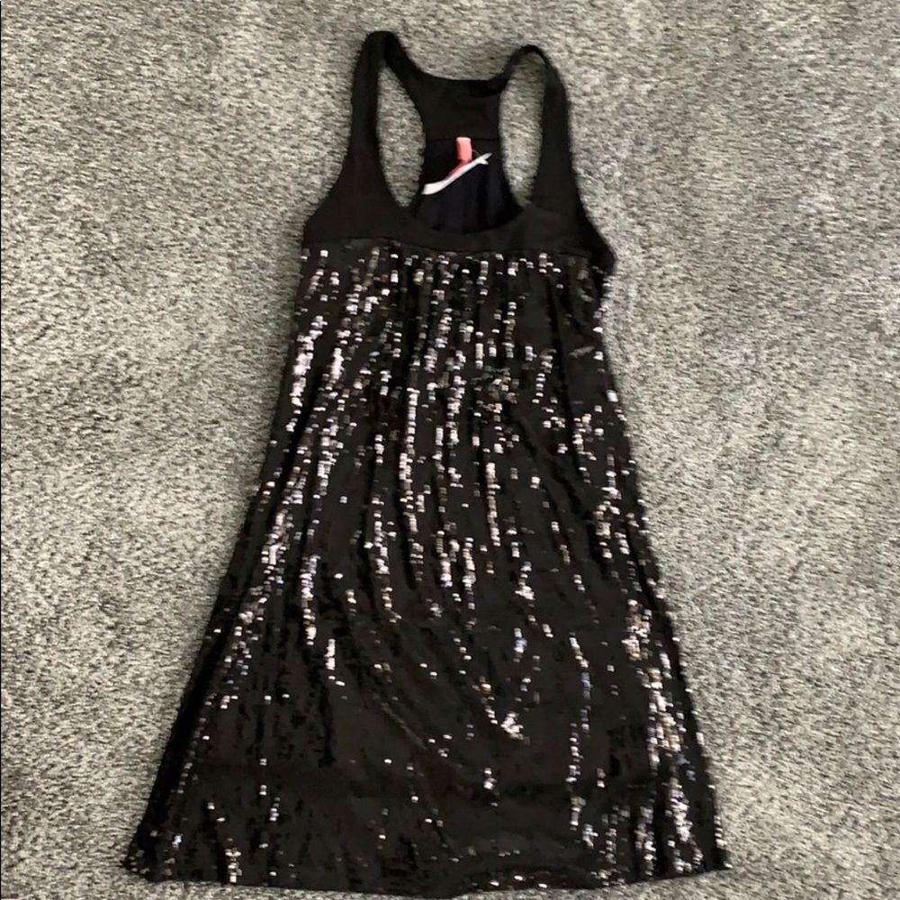 NWT Eight Sixty racer back sequin dress. M